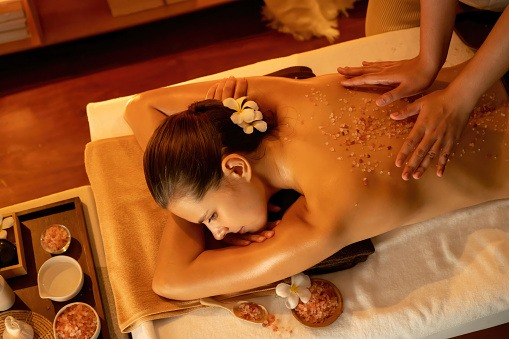 Relaxing Massage in Dubai